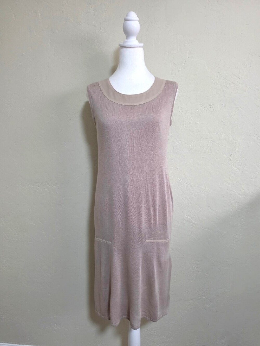 RUDSAK Champagne Sleeveless Knit Dress w/ Pockets, S, QuietLuxury CasualChic